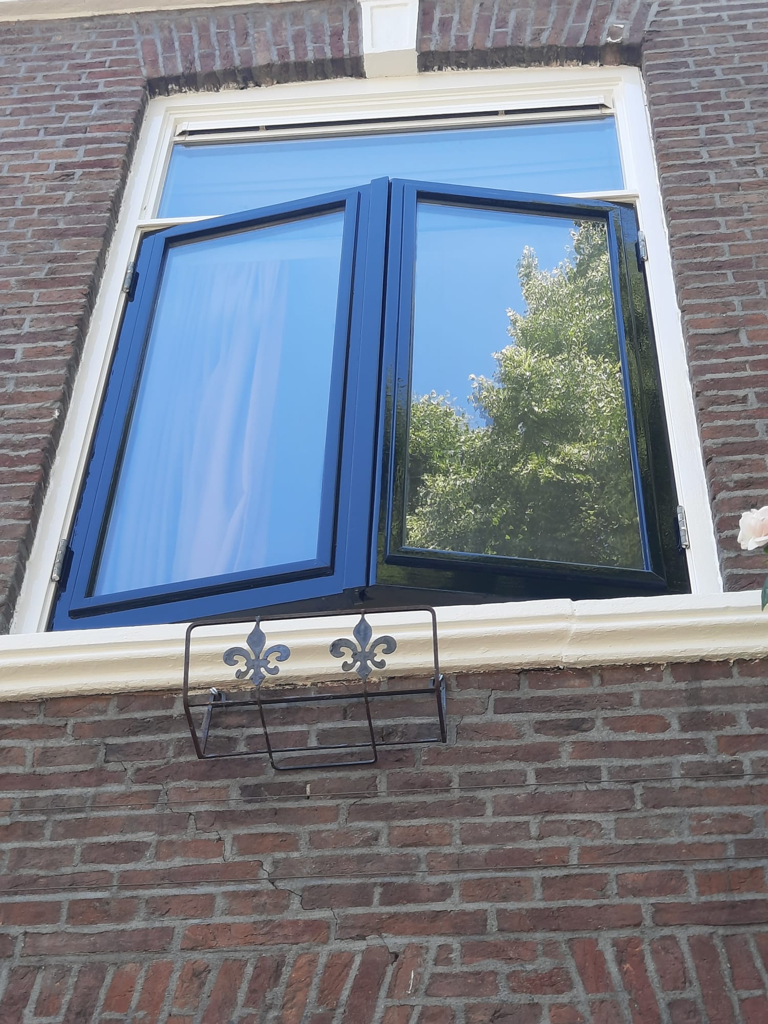 Geschilderd raamkozijn
